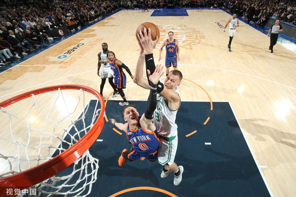 更成为他们 更成为他们