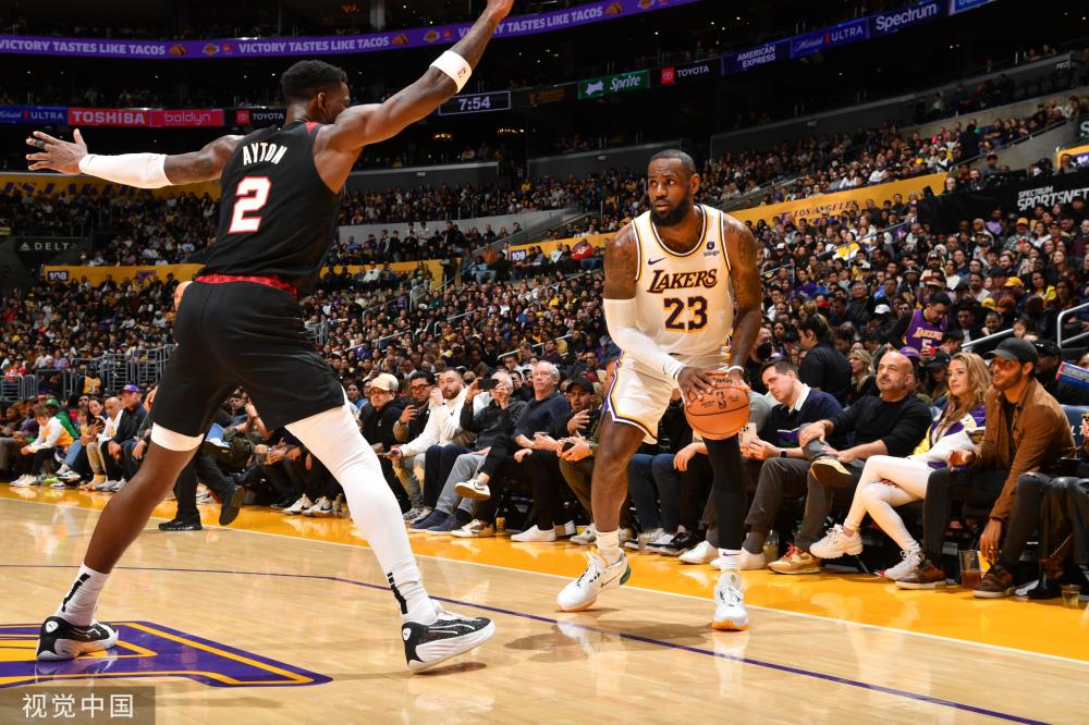 何层出不穷 何层出不穷